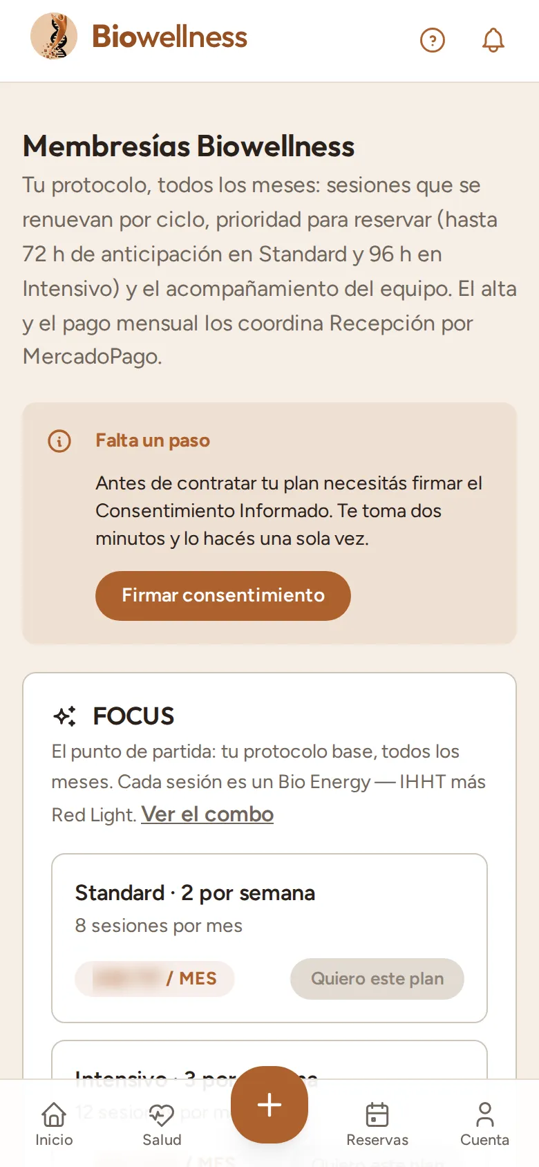 Pantalla Membresías con el aviso «Falta un paso: antes de contratar tu plan necesitás firmar el Consentimiento Informado» y los botones Quiero este plan apagados.